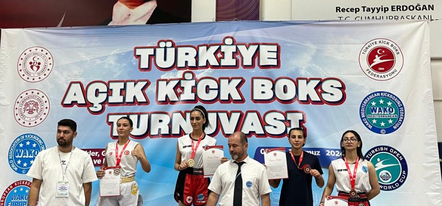 Korkuteli Belediyespor’lu kick bokscular derece yaptılar